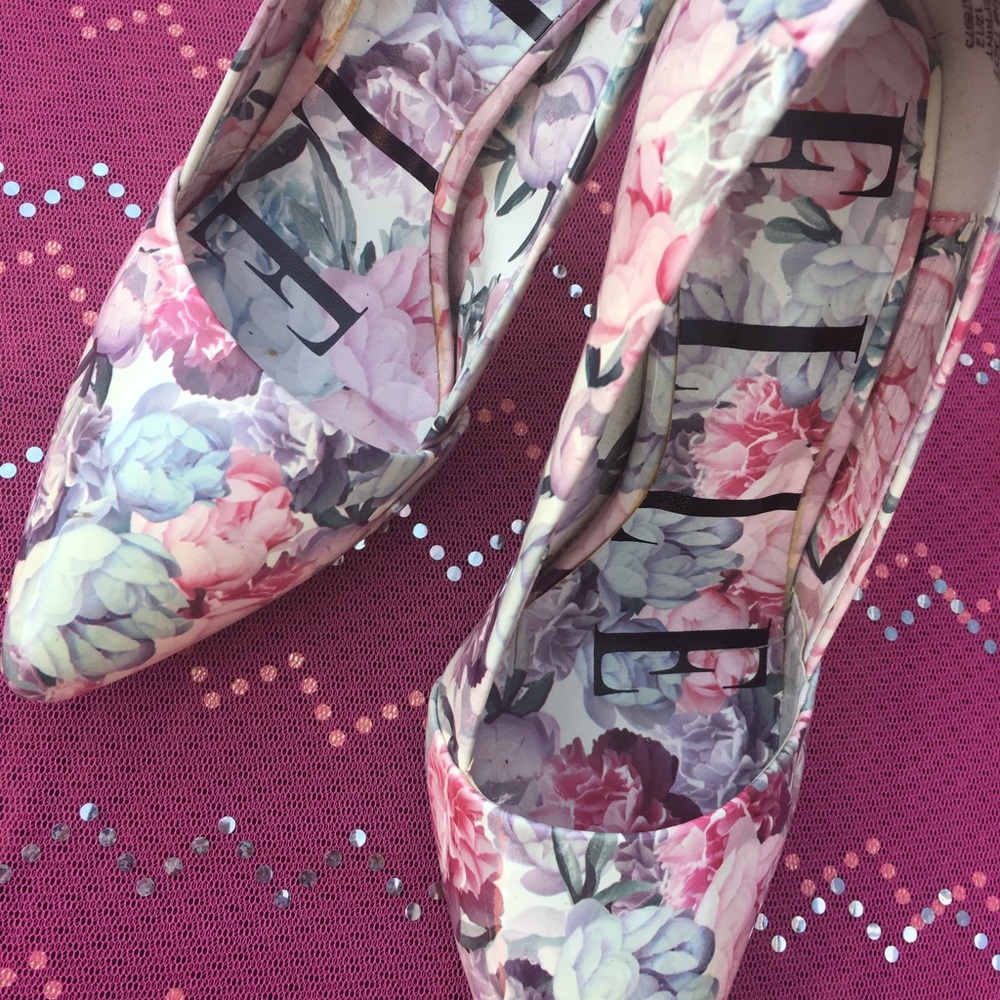 Elle floral heels! So pretty!